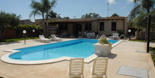 Villa con piscina per vacanze a Mazara del Vallo